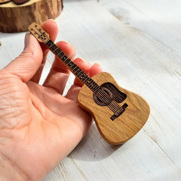 Wooden Guitar Pick Box With Stand - Image 3
