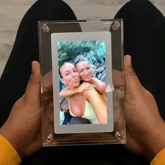 MemoryGlow™ Frame — Keep Your Most Treasured Moments Alive and Vibrant Every Day - Image 2