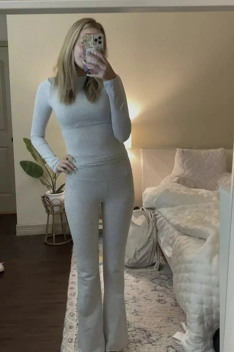 SilkEase™ Lounge Set — Feel Effortless Comfort and Confidence that Moves with You All Day - Image 2