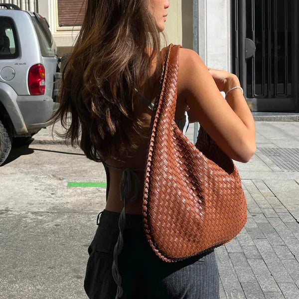 VantiaLux™ — Elevate Your Style with Effortless, Smart Elegance - Image 5